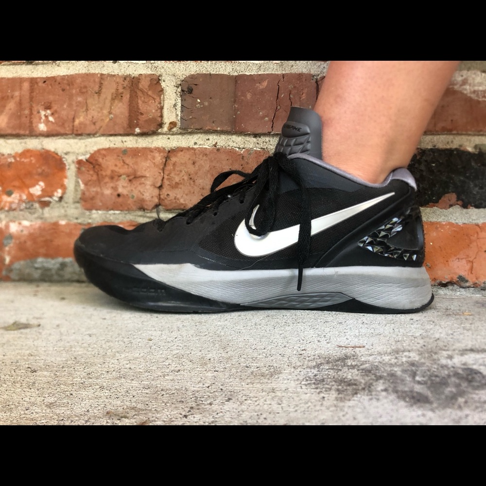Nike volleyball shoes